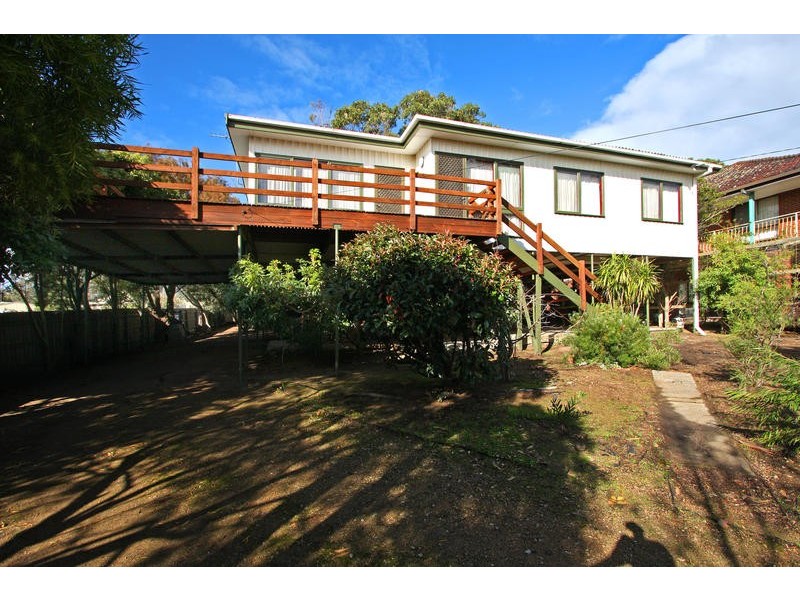 16 Barrow Street, Mount Martha VIC 3934