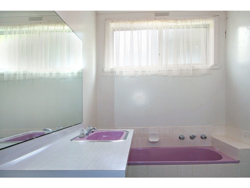 99 Bellbird Road, Mount Eliza VIC 3930