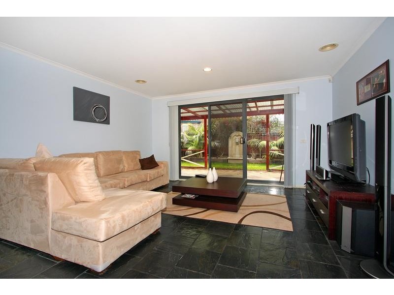 44 Parkside Crescent, Mornington VIC 3931