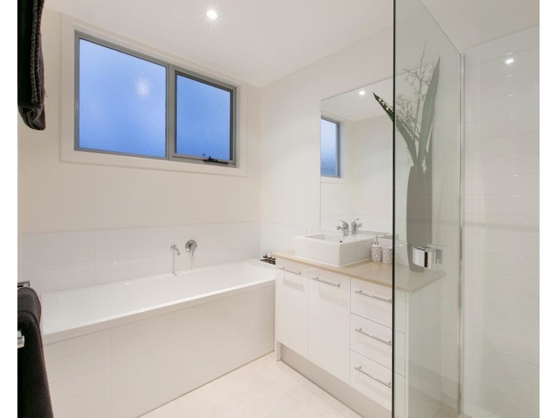 4 Spinnaker Terrace, Safety Beach VIC 3936