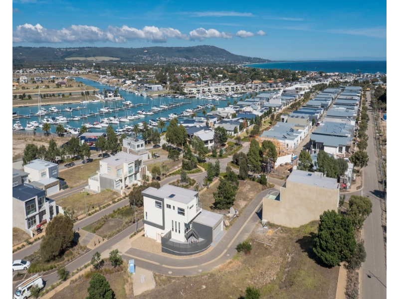 4 Spinnaker Terrace, Safety Beach VIC 3936