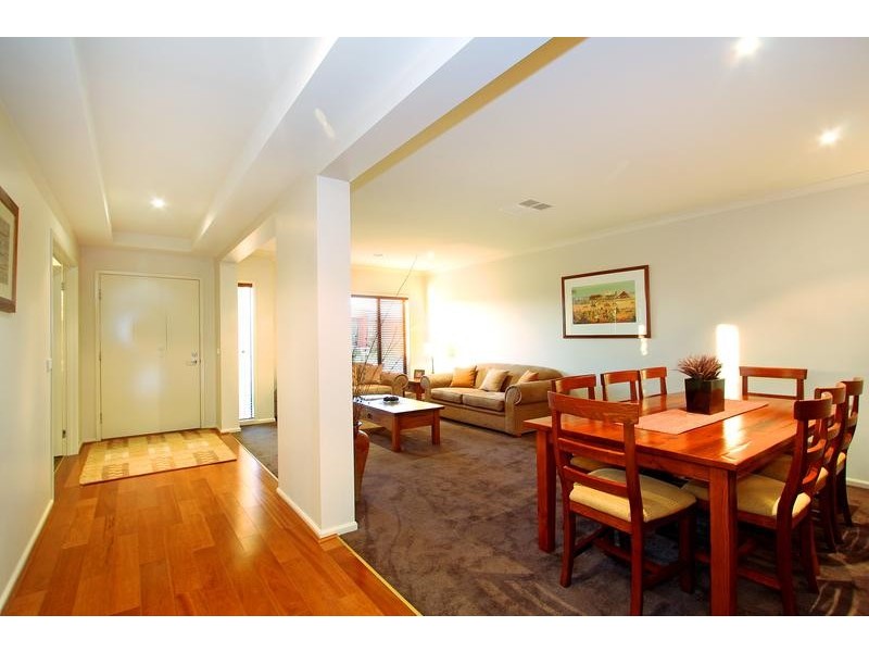 111 St Mitchells Circuit, Mornington VIC 3931