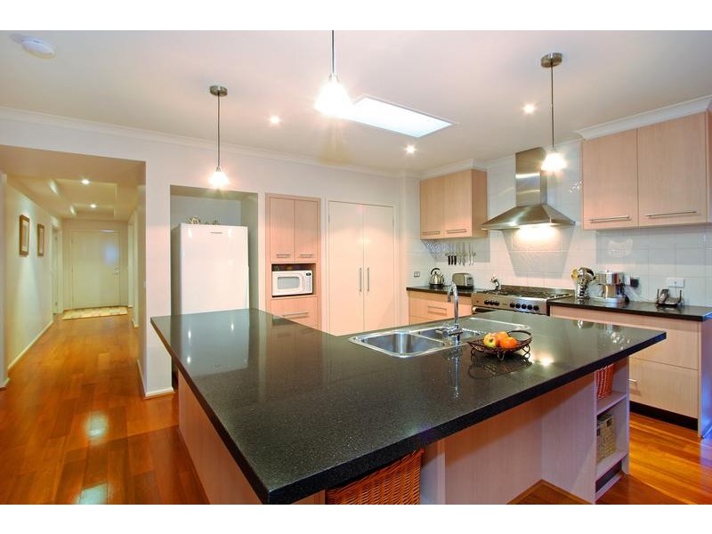 111 St Mitchells Circuit, Mornington VIC 3931