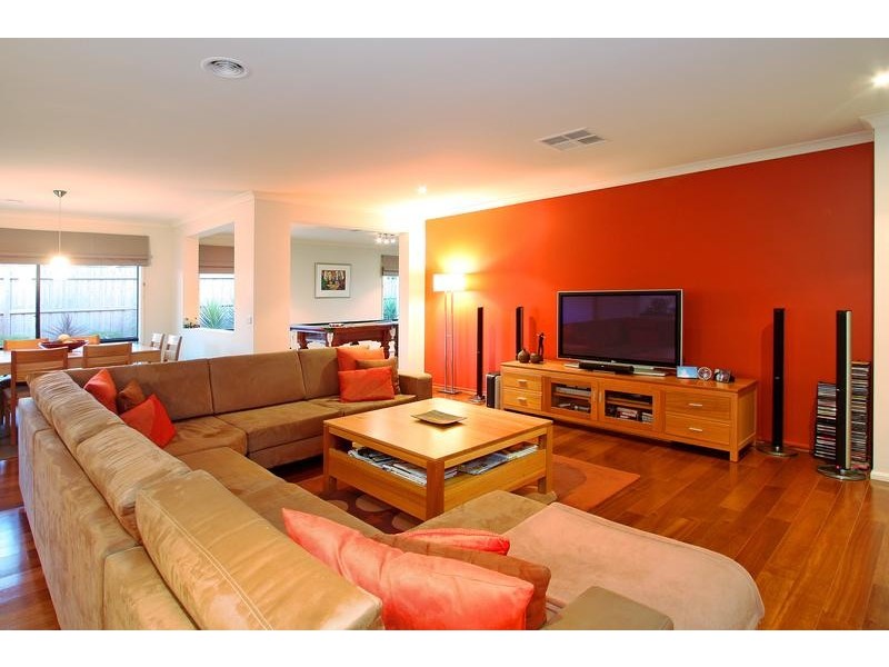 111 St Mitchells Circuit, Mornington VIC 3931