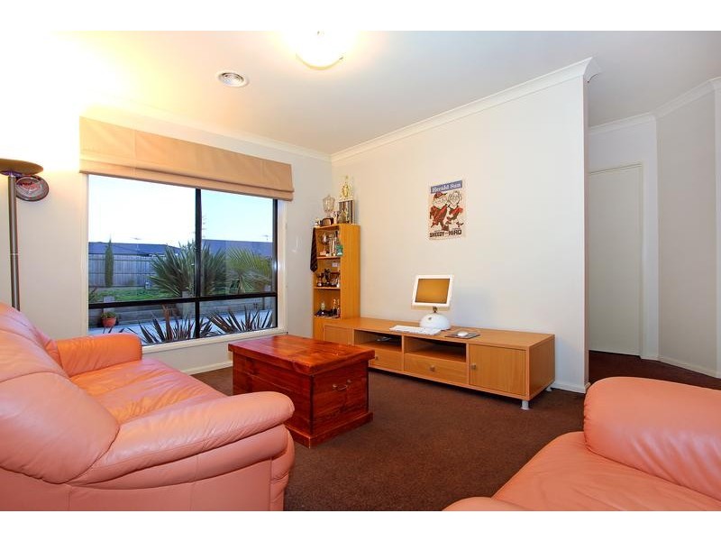 111 St Mitchells Circuit, Mornington VIC 3931