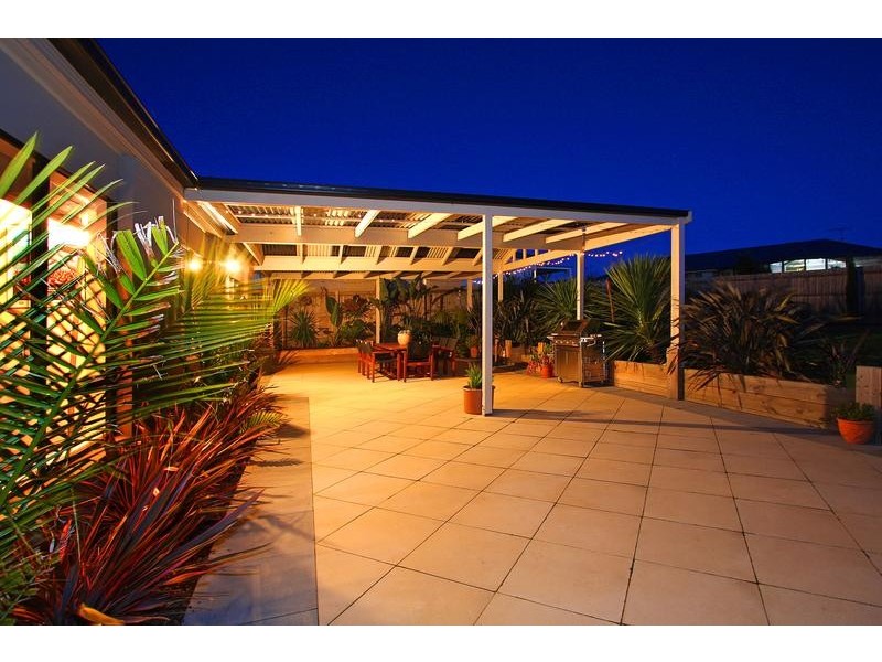 111 St Mitchells Circuit, Mornington VIC 3931