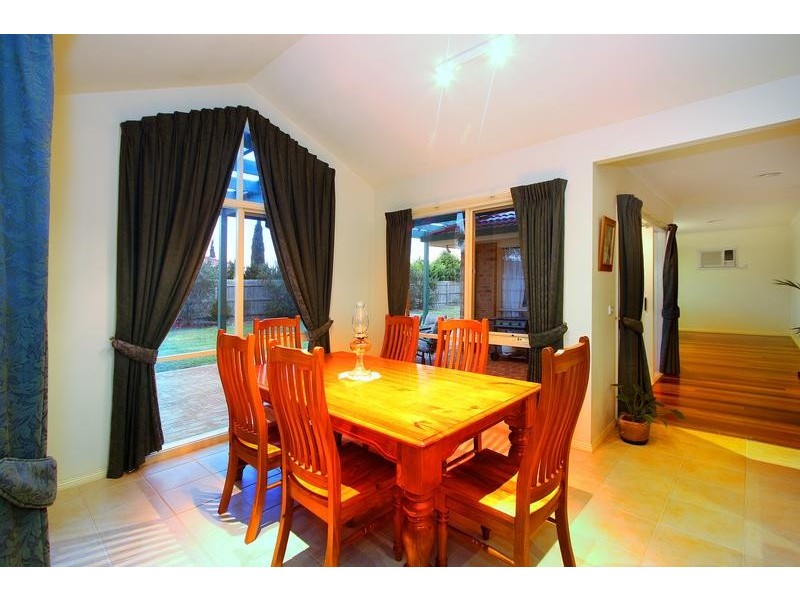 33 Balcombe Drive, Mount Martha VIC 3934