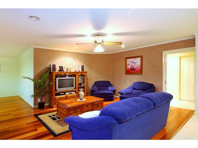 33 Balcombe Drive, Mount Martha VIC 3934