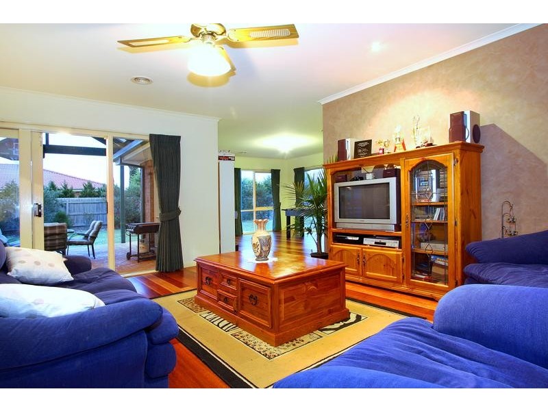 33 Balcombe Drive, Mount Martha VIC 3934