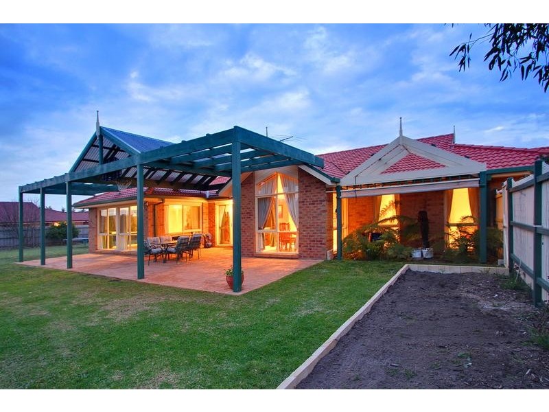 33 Balcombe Drive, Mount Martha VIC 3934