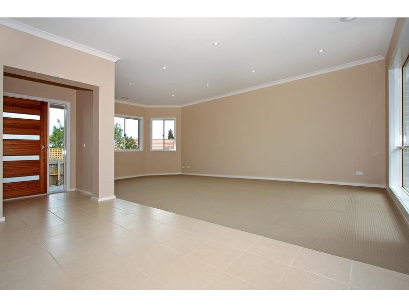 2/22 Hillpark Drive, Mornington VIC 3931