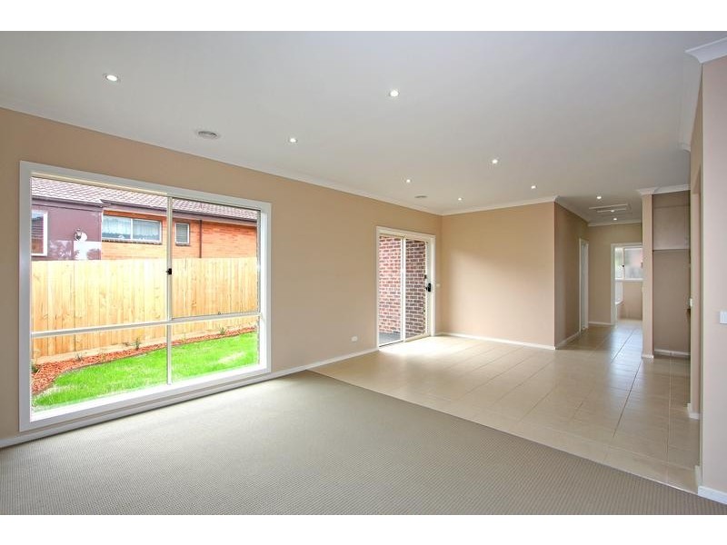 2/22 Hillpark Drive, Mornington VIC 3931