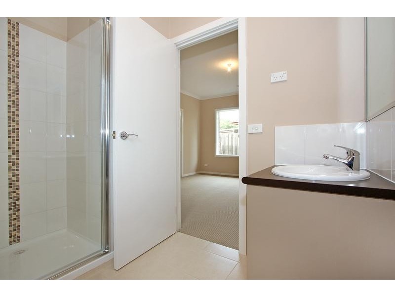 2/22 Hillpark Drive, Mornington VIC 3931