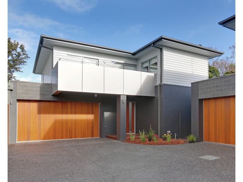 2/33 Strachans Road, Mornington VIC 3931