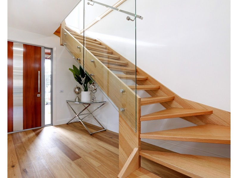 2/33 Strachans Road, Mornington VIC 3931