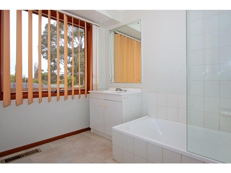 11 Hakea Drive, Mount Martha VIC 3934