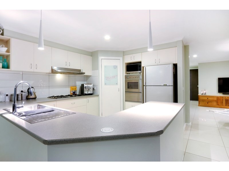 49 Bowman Drive, Mornington VIC 3931