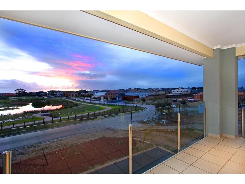 9 Reflections Way, Mornington VIC 3931