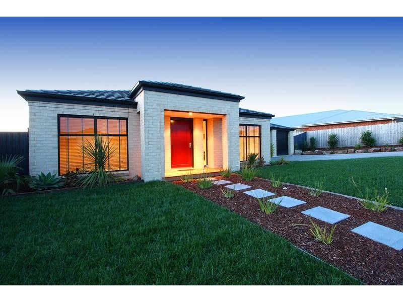 82 St Mitchells Circuit, Mornington VIC 3931