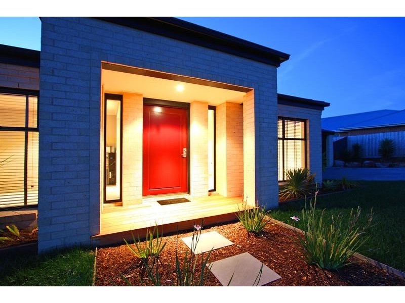 82 St Mitchells Circuit, Mornington VIC 3931