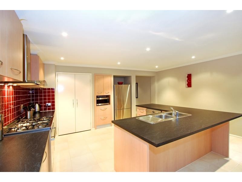 82 St Mitchells Circuit, Mornington VIC 3931