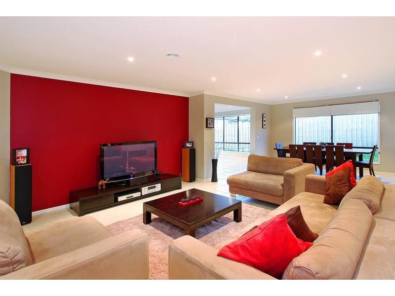 82 St Mitchells Circuit, Mornington VIC 3931