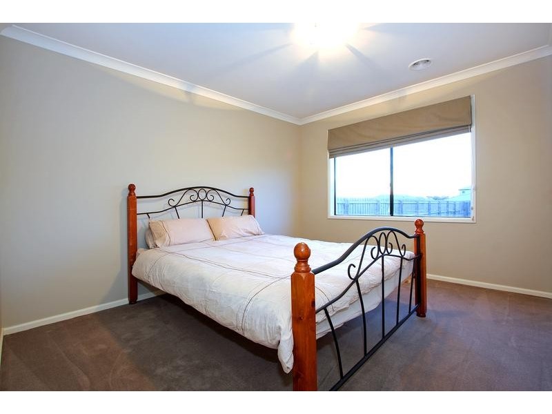 82 St Mitchells Circuit, Mornington VIC 3931