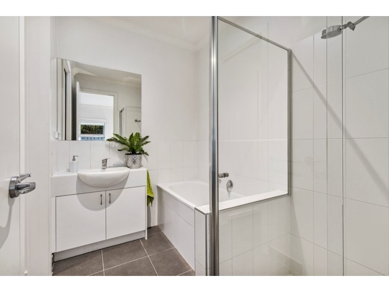 3/5 Wood Street, Mornington VIC 3931