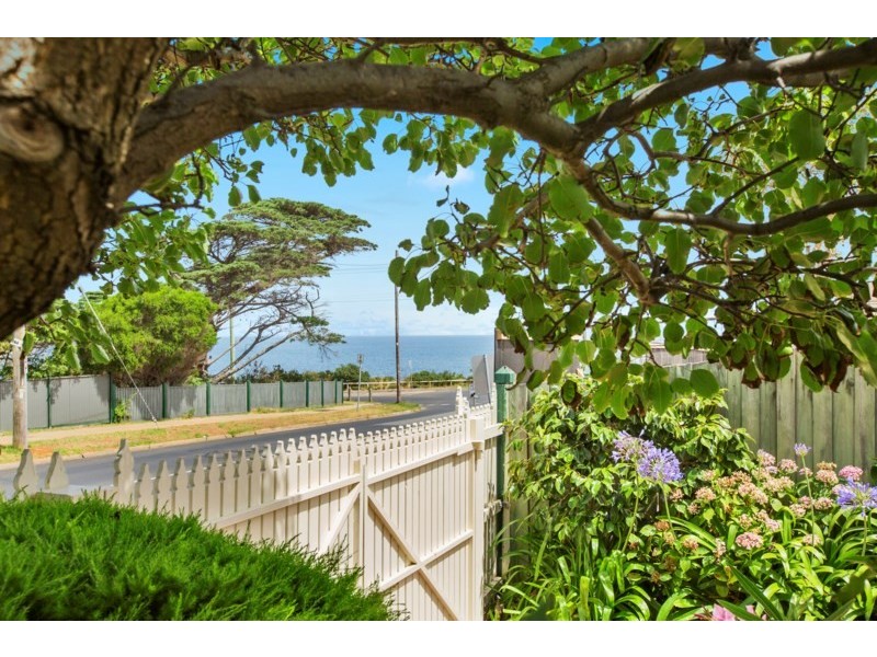 7 Wilsons Road, Mornington VIC 3931