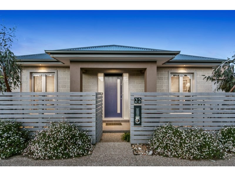 22 Strachans Road, Mornington VIC 3931