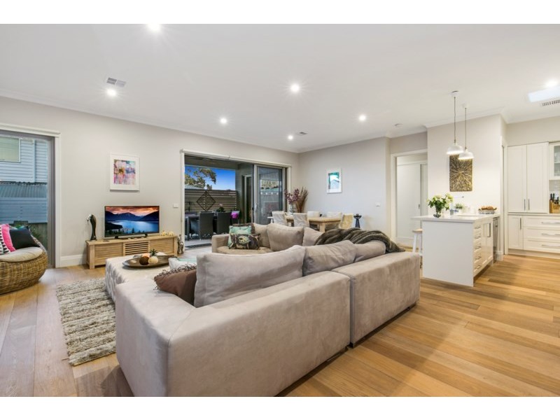 22 Strachans Road, Mornington VIC 3931