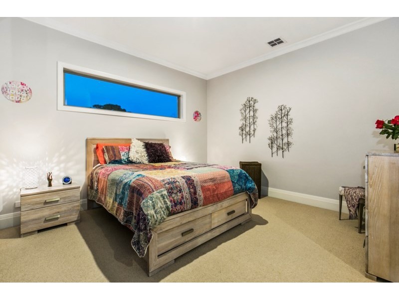 22 Strachans Road, Mornington VIC 3931