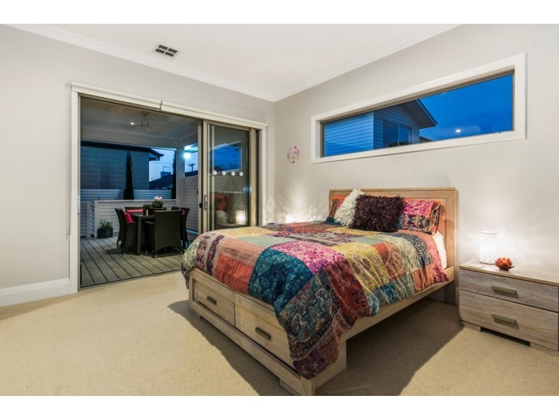 22 Strachans Road, Mornington VIC 3931