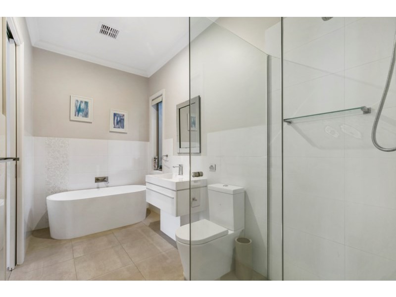 22 Strachans Road, Mornington VIC 3931