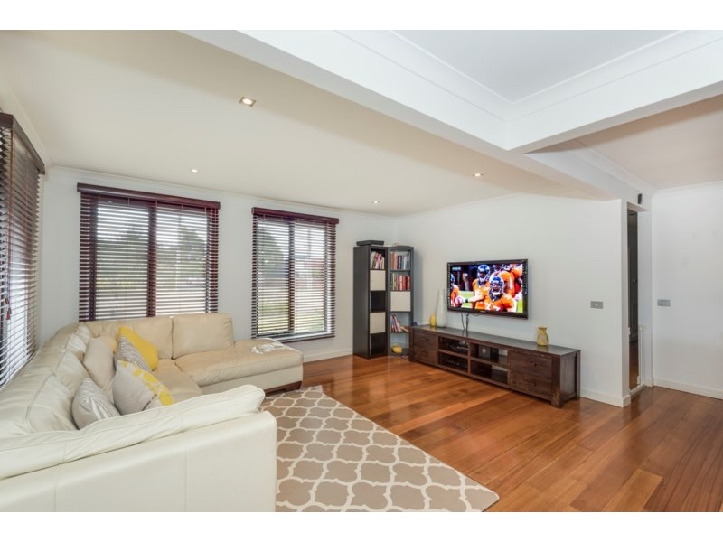 12 Ninevah Crescent, Wheelers Hill VIC 3150