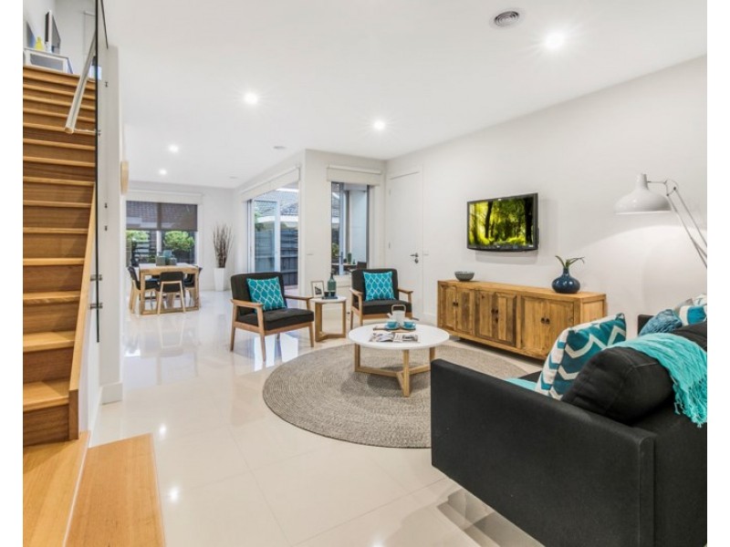 2/4 Beach Grove, Mornington VIC 3931