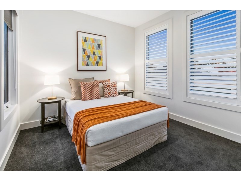 2/4 Beach Grove, Mornington VIC 3931