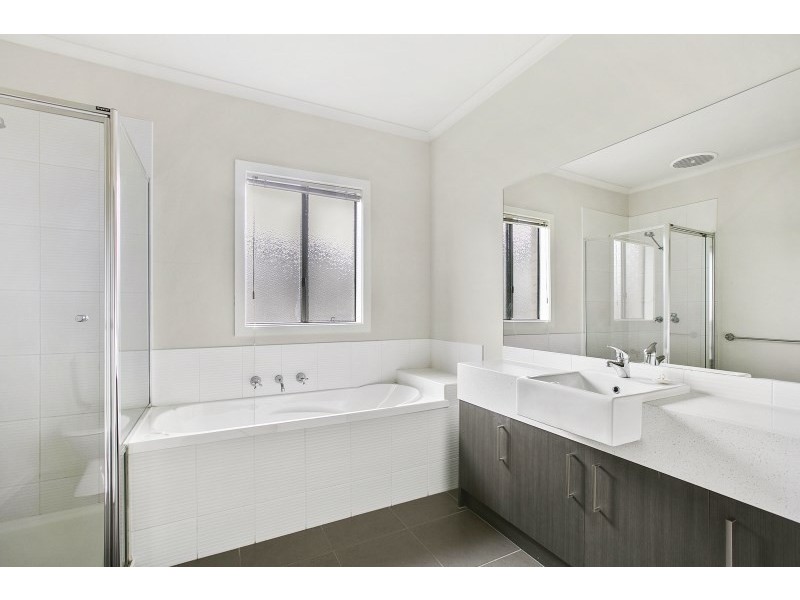 31/110 Bungower Road, Mornington VIC 3931