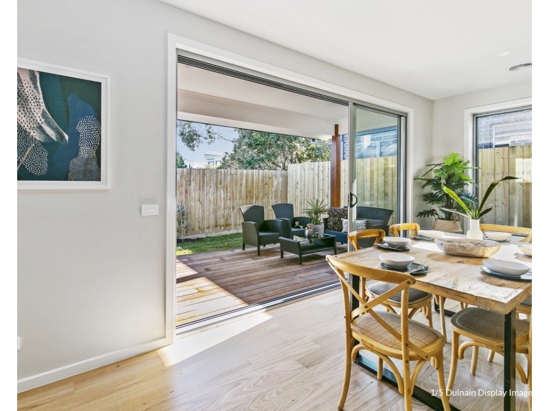 2/5 Dulnain Street, Mount Martha VIC 3934