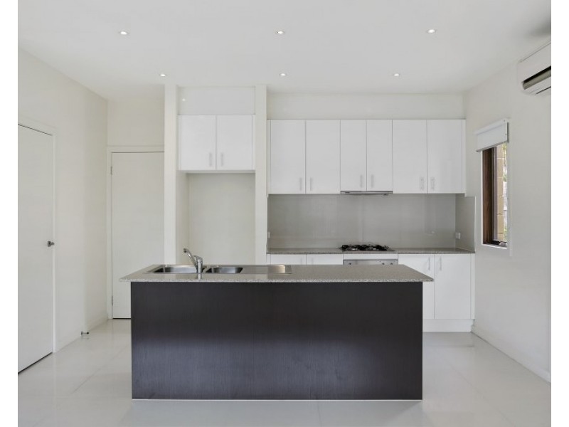 1/108 Tanti Avenue, Mornington VIC 3931