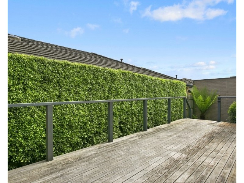 2/122 Tanti Avenue, Mornington VIC 3931