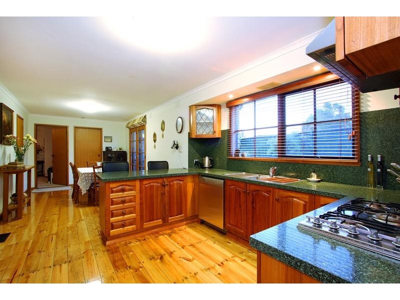 16 Yarrabee Court, Frankston VIC 3199