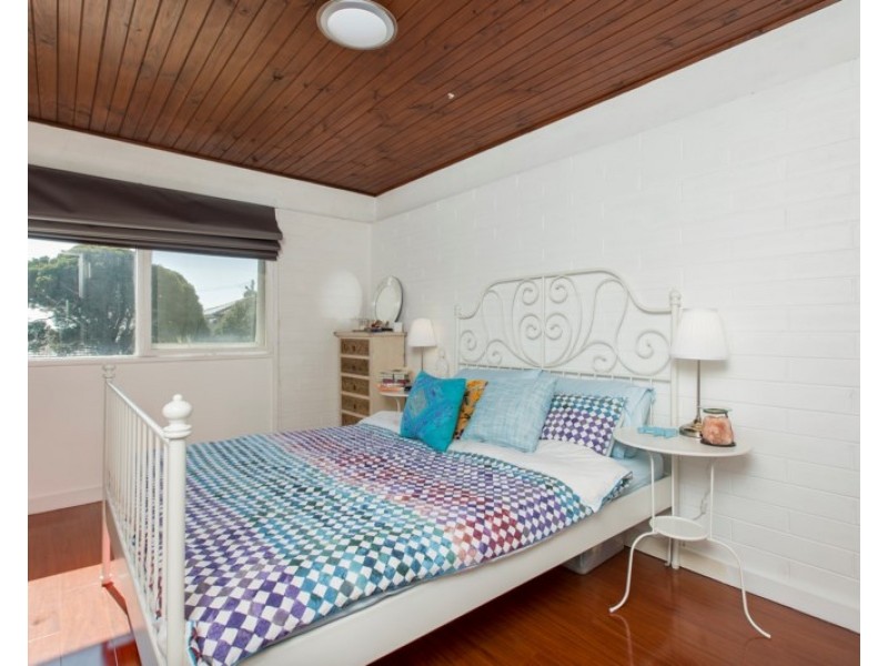 8/151 Mount Eliza Way, Mount Eliza VIC 3930