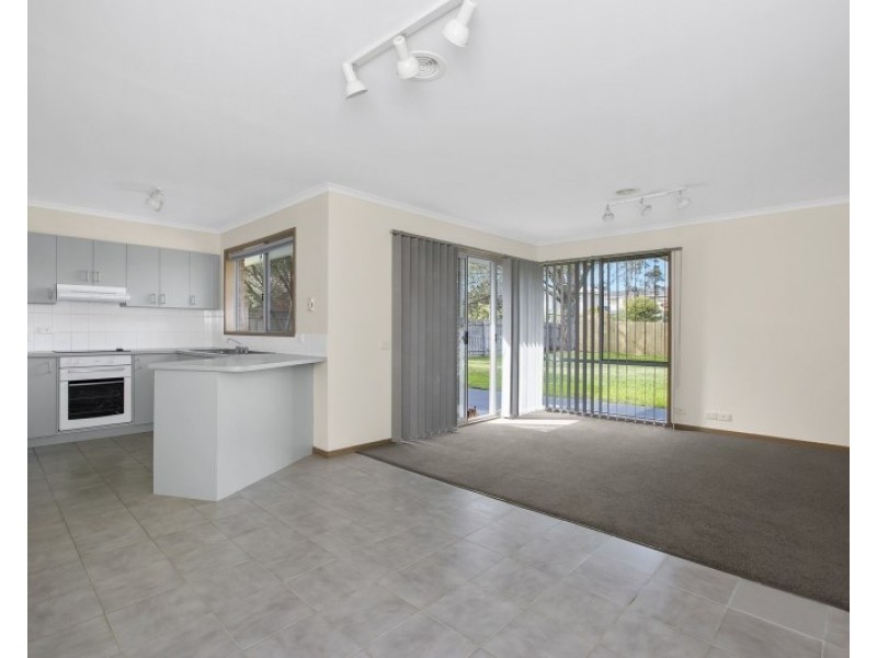 6 Carol Street, Mornington VIC 3931