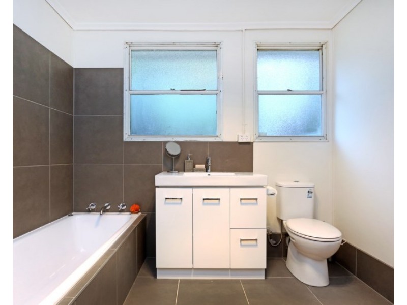 62 Robertson Drive, Mornington VIC 3931