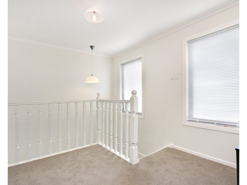 62 Robertson Drive, Mornington VIC 3931