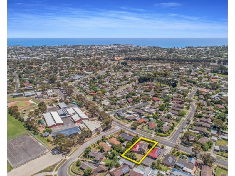 62 Robertson Drive, Mornington VIC 3931