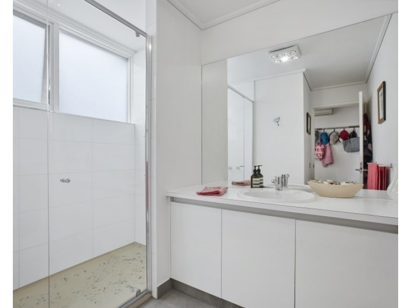 8 Hargreaves Street, Mornington VIC 3931