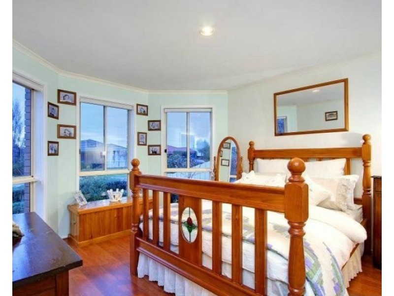 15 Pineview Court, Mount Martha VIC 3934