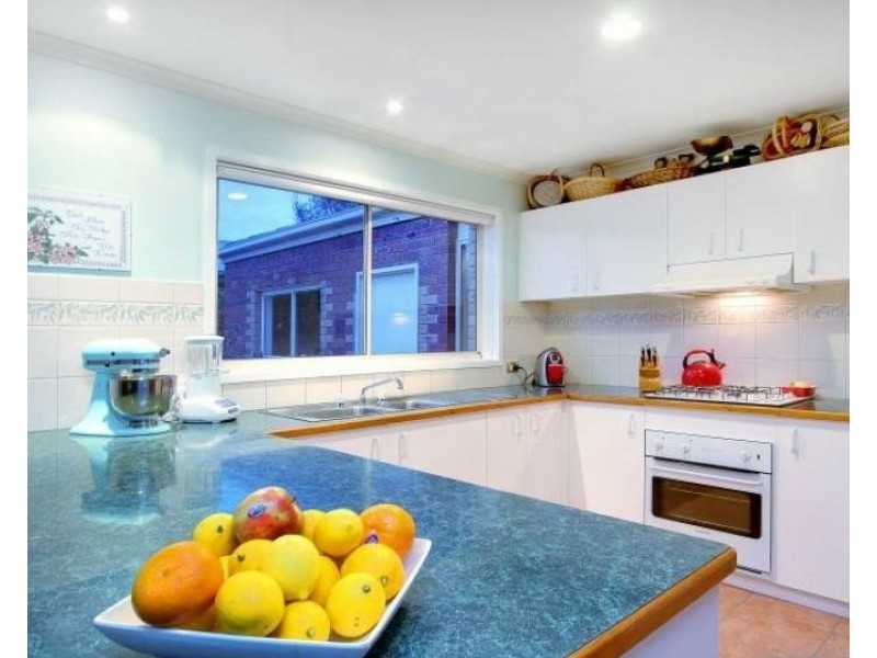 15 Pineview Court, Mount Martha VIC 3934